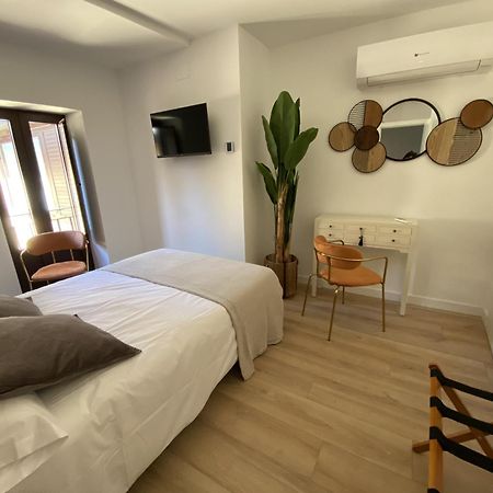 Apartamentos Penalara Segovia Exterior photo